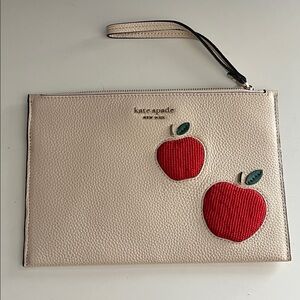 Kate Spade Pebbled Leather On Purpose Milk Glass Apple Wristlet